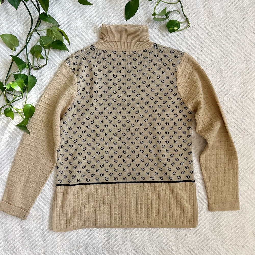 Vintage 90s Preppy Chic Turtleneck Tan Knit Sweater Medium - Picture 7 of 7